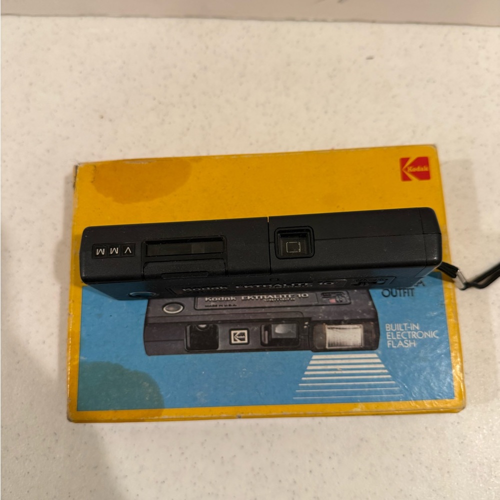 Vintage Kodak Ektralite 10 Camera ~ Tested ~ Works - Picture 6 of 8